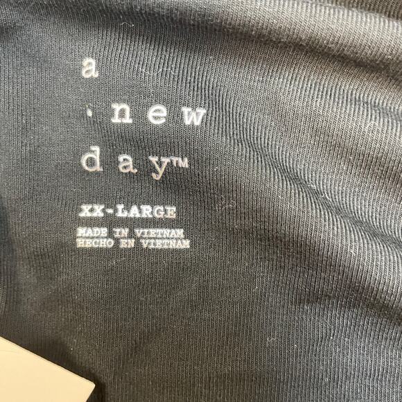 A New Day Women's Black Cowl Neck Long Sleeve Blouse Top Size XXL - Picture 3 of 5